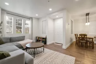 Photo #2: OC24036221 Listing