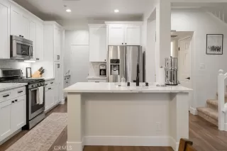 Photo #3: OC24036221 Listing