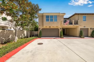 Photo #6: OC24036286 Listing