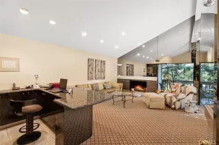 Photo #6: OC24036528 Listing 