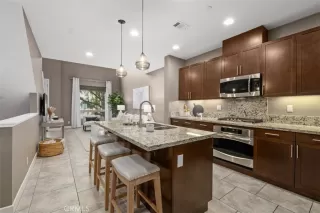 Photo #4: OC24036626 Listing