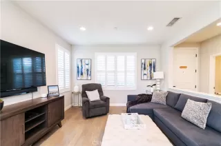 Photo #3: OC24036632 Listing 