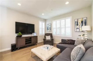 Photo #4: OC24036632 Listing 