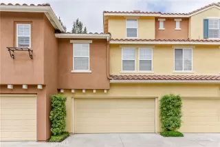 Photo #2: OC24036793 Listing