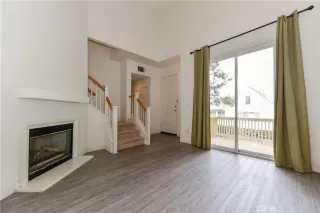 Photo #4: OC24036793 Listing