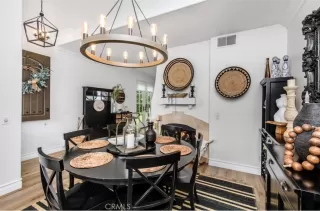 Photo #2: OC24036866 Listing 