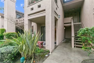 Photo #2: OC24036994 Listing