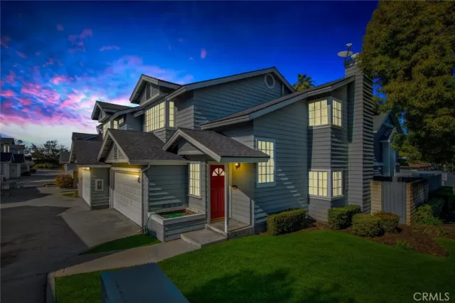 MLS: OC24037252 Condo For Sale