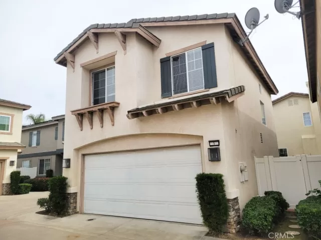 MLS: OC24037577 Condo For Sale