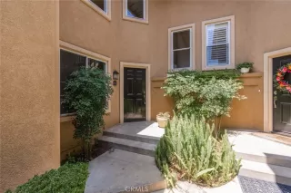 Photo #3: OC24037760 Listing 