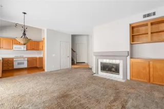 Photo #6: OC24037760 Listing 