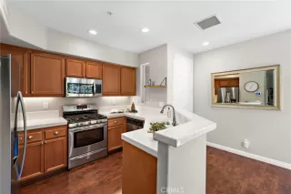 Photo #4: OC24037798 Listing