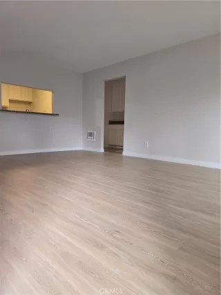 Photo #3: OC24037948 Listing 