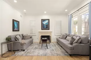 Photo #4: OC24038053 Listing 