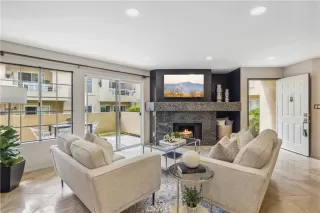 Photo #2: OC24038390 Listing 