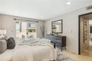 Photo #6: OC24038390 Listing 