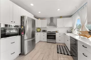 Photo #6: OC24038601 Listing 