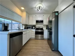 Photo #2: OC24038666 Listing 