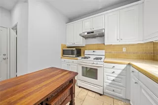 Photo #6: OC24038792 Listing 