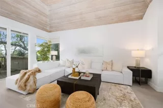 Photo #4: OC24038821 Listing 