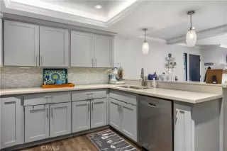 Photo #6: OC24038894 Listing 