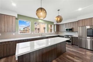 Photo #1: OC24038921 Listing 