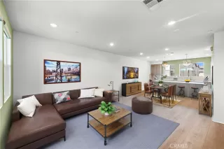 Photo #6: OC24038921 Listing 