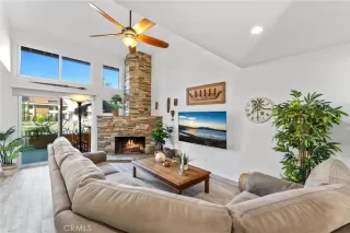 Photo #6: OC24039891 Listing