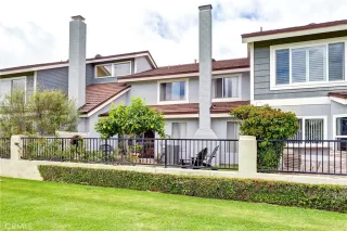 Photo #2: OC24040054 Listing