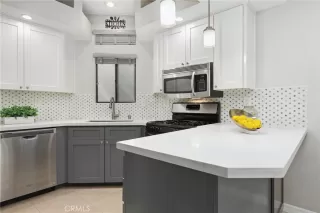 Photo #6: OC24040326 Listing 