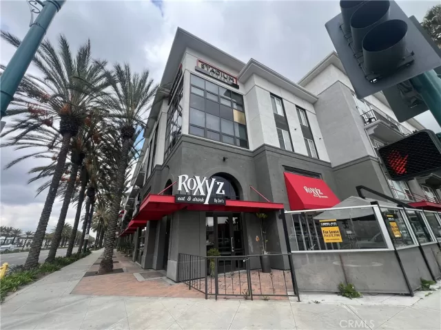 MLS: OC24040344 Condo For Sale