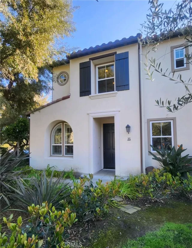 MLS: OC24041061 Condo For Sale