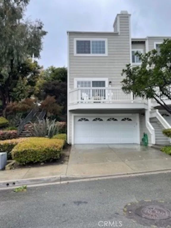 MLS: OC24041191 Condo For Sale