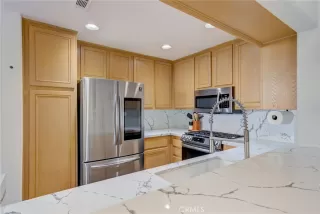 Photo #6: OC24041450 Listing 