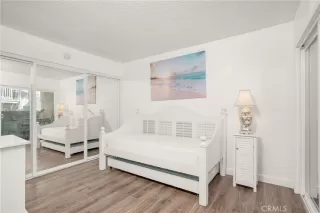 Photo #3: OC24041786 Listing 