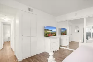 Photo #4: OC24041786 Listing 