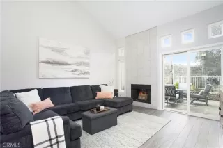 Photo #5: OC24041969 Listing 