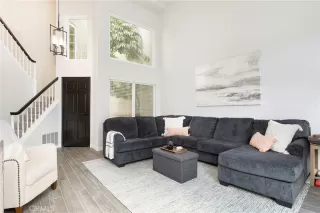 Photo #6: OC24041969 Listing 