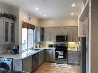 Photo #2: OC24042603 Listing 