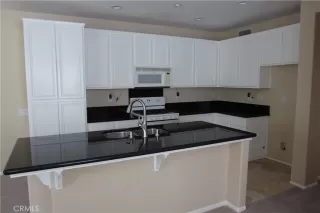 Photo #4: OC24042652 Listing