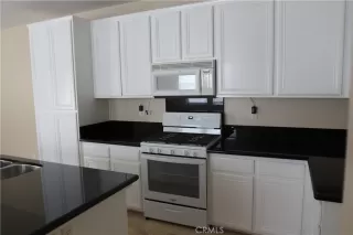 Photo #5: OC24042652 Listing