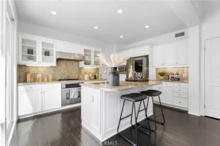 Photo #5: OC24042706 Listing 