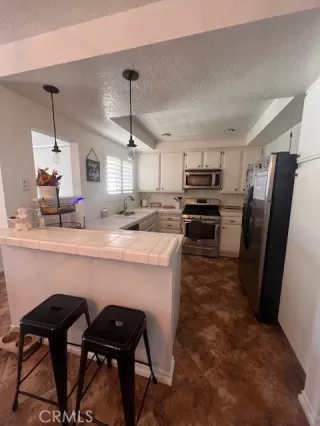 Photo #2: OC24043083 Listing 