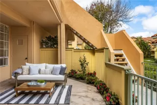 Photo #4: OC24043298 Listing 