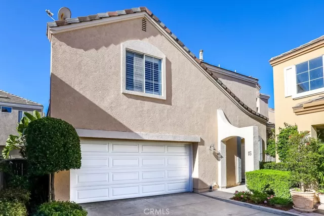 MLS: OC24043535 Condo For Sale