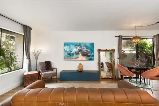 Photo #6: OC24043546 Listing