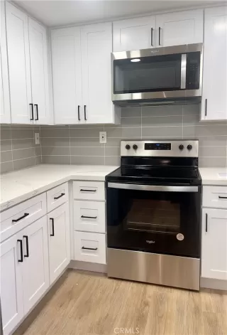 Photo #4: OC24043596 Listing