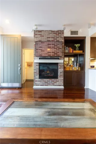 Photo #4: OC24043699 Listing 