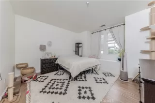 Photo #6: OC24043988 Listing 