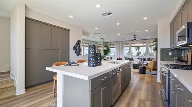 MLS: OC24044053 Condo For Sale